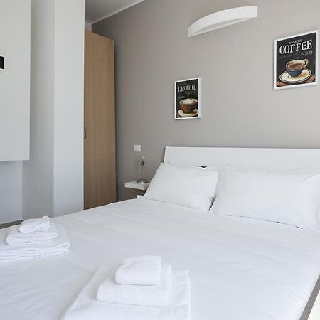 Italianway-Sammartini Apartment มิลาน ภายนอก รูปภาพ