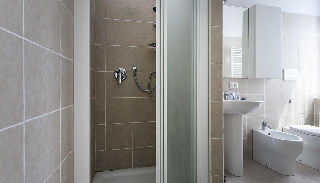 Italianway-Sammartini Apartment มิลาน ภายนอก รูปภาพ
